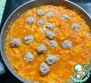 Фрикадельки в тыквенном соусом Фрикадельки в тыквенном соусом