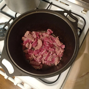 Гречневая лапша с говядиной и овощами Гречневая лапша с говядиной и овощами