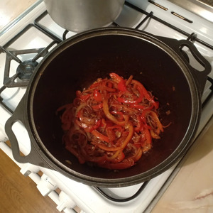 Гречневая лапша с говядиной и овощами Гречневая лапша с говядиной и овощами