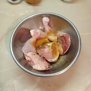 Курочка с луком и апельсинами