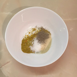 Скумбрия, запеченная с овощами