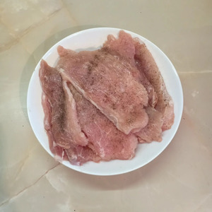 Свинина на шпажках с беконом и картофелем Свинина на шпажках с беконом и картофелем