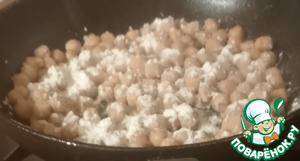 Зелёный лук с жареным чесноком, нутом