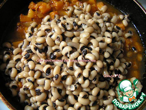 Фасоль с тыквой и яблоком