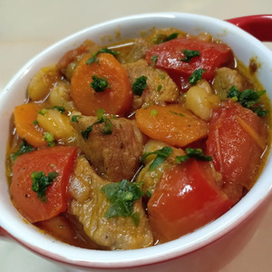 Свинина с фасолью и овощами Свинина с фасолью и овощами