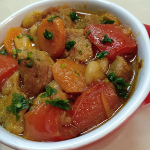 Свинина с фасолью и овощами Свинина с фасолью и овощами